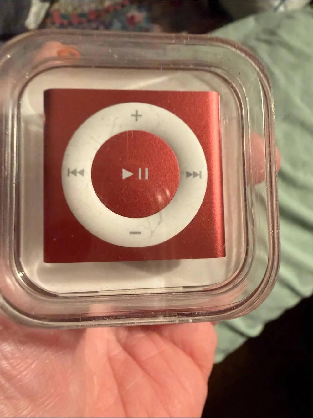 NEW SEALED Apple iPod Shuffle 4th Gen 2GB Pink Salmon A1373 MD773LL/A Vintage
